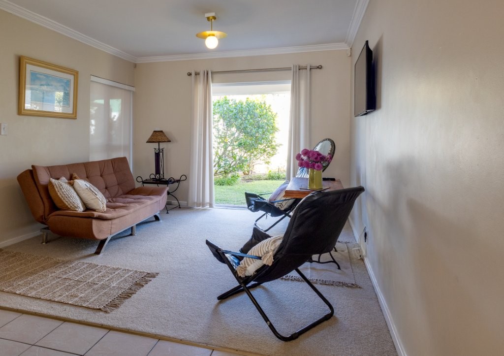 Whale-a-While thumbnail 3